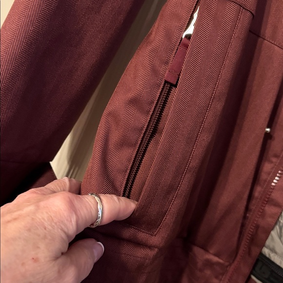 BURTON SKI/ SNOWBOARD JACKET 🧥SIZE SMALL ⛷️ EXCELLENT condition, worn one time. - Picture 5 of 16